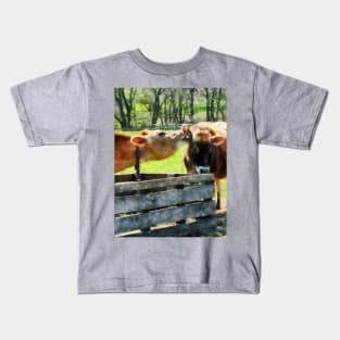 Cows - Want To Hear A Secret Kids T-Shirt